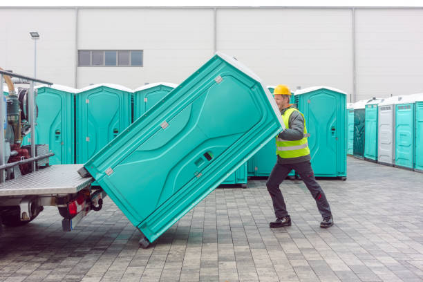Best Portable Restroom Servicing (Cleaning and Restocking)  in Waveland, MS